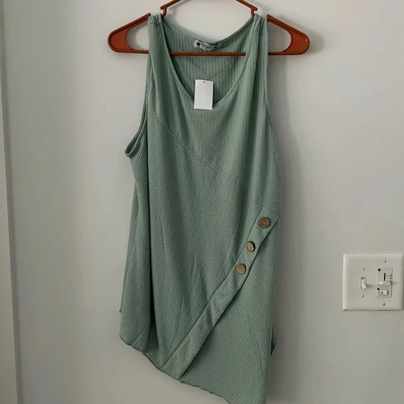 NWTS 2x asymmetrical top shirt women’s - Picture 1 of 3